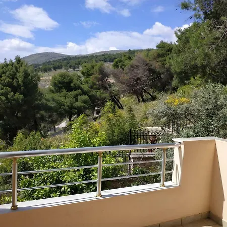 View E & I * Σαράντα