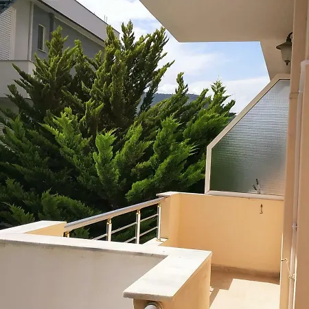 View E & I Apartman